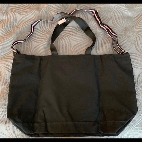 ❌VS Weekender ❌Tote 👜NWT - Picture 4 of 5